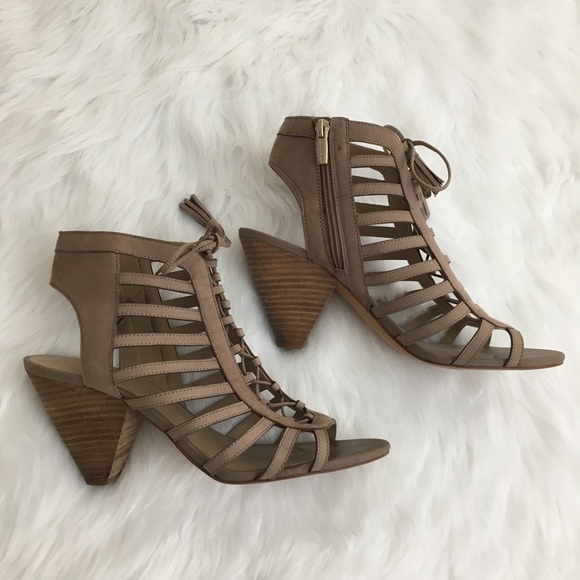 Vince Camuto | Open Toe & Heal Caged Sandals - Picture 4 of 12